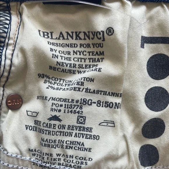 New Blank NYC The Fulton Roll Up Distressed Jean Shorts - Picture 9 of 9